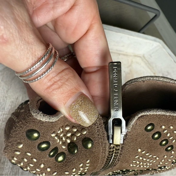 Donald J. Pliner Studded Brown Ankle Boots size 8 - Picture 8 of 11